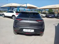 Usado DS Automobiles DS3 Crossback So Chic 110 CV (80 kW) 2021 Gris / plata SUV