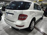 Usado Mercedes ML300 204 CV (150 kW) 2010 Blanco SUV