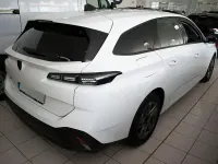 Usado Peugeot 308 Active 130 CV (95 kW) 2023 Blanco Familiar