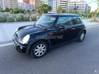 Usado Mini ONE 90 CV (66 kW) 2005 Negro Utilitario
