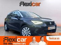 Usado Seat Arona Style 110 CV (80 kW) 2022 Azul SUV