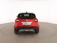 Usado Renault Captur XMOD 120 CV (88 kW) 2018 Rojo SUV