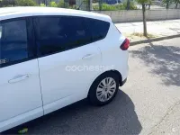 Usado Ford C-MAX Trend 120 CV (88 kW) 2016 Blanco Monovolumen
