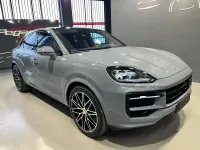 Usado Porsche Cayenne 519 CV (381 kW) 2024 Gris / plata SUV