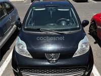 Usado Peugeot 107 68 CV (50 kW) 2009 Negro Utilitario
