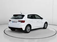 Usado Skoda Fabia Ambition 95 CV (69 kW) 2022 Blanco Utilitario
