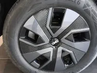 Usado Dacia Jogger Expression 100 CV (73 kW) 2025 Verde Monovolumen