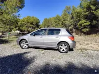 Usado Peugeot 307 110 CV (80 kW) 2002 Gris / plata Berlina