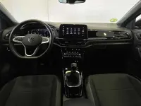 Usado VW T-Roc 116 CV (85 kW) 2025 Negro SUV
