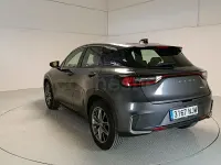 Usado Lexus LBX 136 CV (100 kW) 2025 Gris / plata SUV