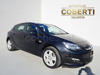 Usado Opel Astra Selective 140 CV (102 kW) 2015 Negro Berlina