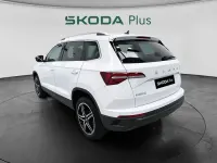 Usado Skoda Karoq Ambition 115 CV (84 kW) 2022 Blanco SUV