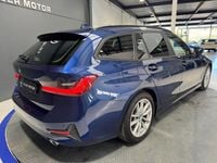 Usado BMW 318 150 CV (110 kW) 2020 Azul Familiar