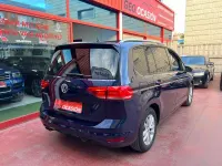 Usado VW Touran Advance 150 CV (110 kW) 2019 Azul Monovolumen