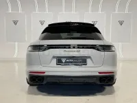 Usado Porsche Panamera 4S E-Hybrid Sport Turismo Sport Turismo 560 CV (411 kW) 2021 Gris / plata Familiar