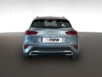 Usado Kia XCeed 100 CV (73 kW) 2024 Gris SUV