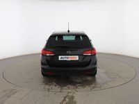 Usado Opel Astra Design & Tech 145 CV (106 kW) 2022 Negro Familiar