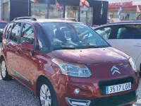 Usado Citroën C3 Picasso Seduction 92 CV (67 kW) 2014 Rojo Monovolumen