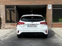 Usado Ford Focus Trend 120 CV (88 kW) 2020 Blanco Berlina