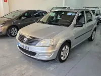 Usado Dacia Logan Ambiance 75 CV (55 kW) 2010 Gris / plata Berlina