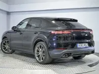 Usado Porsche Cayenne Platinum Edition 470 CV (345 kW) 2023 Negro SUV