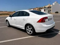 Usado Volvo S60 Summum 115 CV (84 kW) 2011 Blanco Berlina
