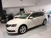 Usado Skoda Octavia Ambition 115 CV (84 kW) 2019 Blanco Familiar