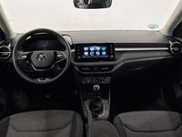 Usado Skoda Fabia Selection 95 CV (69 kW) 2024 Gris plata Utilitario