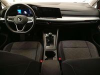 Usado VW Golf VIII Life 110 CV (80 kW) 2022 Rojo Utilitario