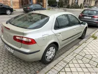 Usado Renault Laguna II Dynamique 120 CV (88 kW) 2002 Beige Berlina