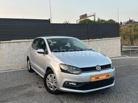 Usado VW Polo Edition 60 CV (44 kW) 2016 Gris / plata Berlina