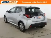 Occasion Toyota Yaris Hybrid Active 116 PK (85 kW) 2022 Grijs Sedan