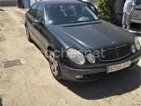 Usado Mercedes E320 Avantgarde 224 CV (164 kW) 2002 Azul Berlina