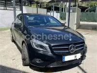 Usado Mercedes A180 AMG line 109 CV (80 kW) 2014 Negro Utilitario