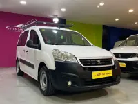 Usado Peugeot Partner Tepee Access 75 CV (55 kW) 2018 Blanco Monovolumen