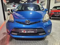 Usado Toyota Aygo City 68 CV (50 kW) 2012 Azul Utilitario
