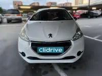 Usado Peugeot 208 Active 82 CV (60 kW) 2013 Blanco Utilitario