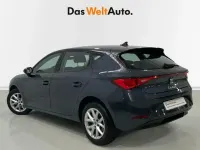 Usado Seat Leon Style 116 CV (85 kW) 2024 Gris