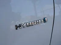 Usado Toyota Yaris Hybrid Advance 100 CV (73 kW) 2019 Blanco Berlina