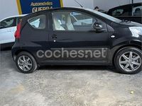 Usado Peugeot 107 54 CV (39 kW) 2007 Negro Utilitario