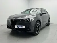 Usado Alfa Romeo Stelvio Sprint 190 CV (139 kW) 2022 Grigio lava SUV
