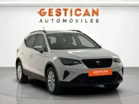 Usado Seat Arona Style 110 CV (80 kW) 2023 Blanco SUV