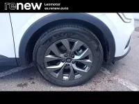 Käytetty Renault Arkana Evolution 145 HP (106 kW) 2025 Valkoinen Katumaasturi
