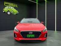 Usado Hyundai i30 110 CV (80 kW) 2017 Rojo Familiar