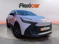 Käytetty Toyota C-HR Advance 223 HP (164 kW) 2024 Valkoinen Katumaasturi