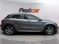 Usado Mercedes GLA200 AMG line 136 CV (100 kW) 2017 Gris SUV