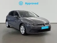 Usado VW Golf VIII Life 110 CV (80 kW) 2024 Gris / plata Berlina