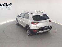 Usado Kia Stonic 101 CV (74 kW) 2024 Gris SUV