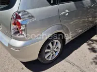 Usado Toyota Corolla Verso Sol 129 CV (94 kW) 2005 Gris / plata Monovolumen