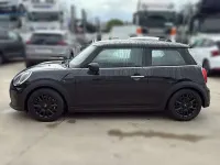 Usado Mini Cooper 136 CV (100 kW) 2022 Negro Utilitario
